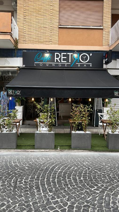 B&B Caffe Retro' 시스테르나 디 라티나 외부 사진